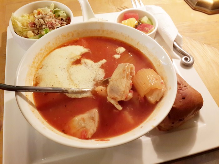 【食記】美味舒適的歐風早午餐CAFE 515．來碗暖胃的瑞典魚湯吧＠東區(忠孝復興)