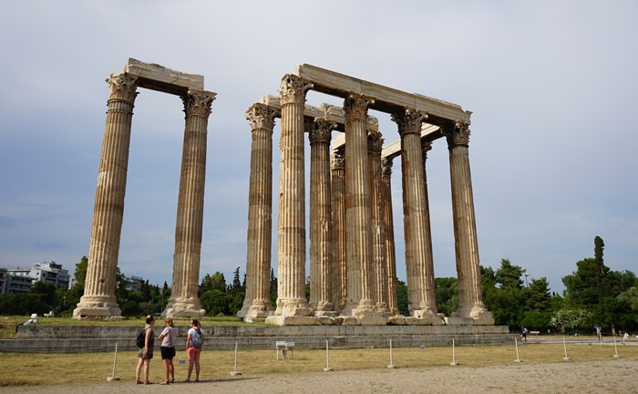 【17 蜜月．希臘-雅典】- DAY2 壯觀的宙斯神殿。來奧林匹克運動場奔跑吧
