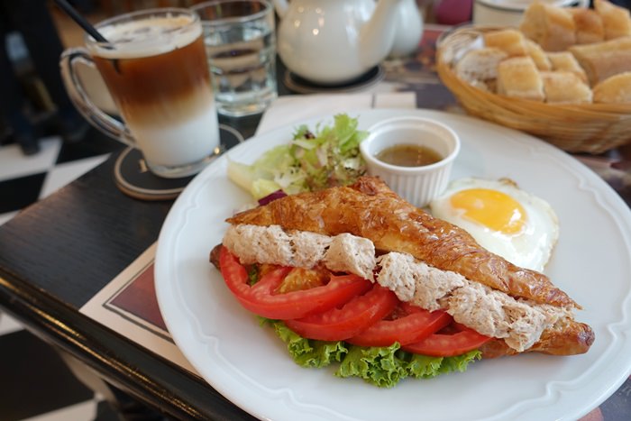 【食記】PAUL 巴黎人豪華早午餐．法式沙龍麵包餐廳 @西湖站(內科)
