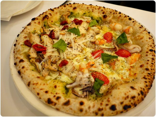 【食記】Trattoria di Primo 美味的義式窯烤Pizza @ 東區